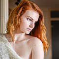 Klara - Naked Soulder