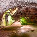 Räume in der Burgruine 1