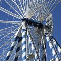 Riesenrad im Aufbau 1